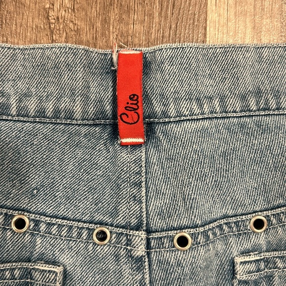 Vintage Grommet White Washed Flare Jeans - Picture 9 of 9